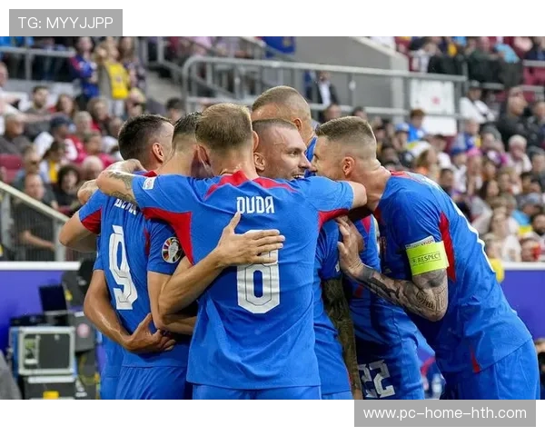 基辅迪纳摩亚列姆丘克稳健背身