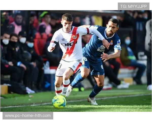 足球新闻报道:最新足球资讯,一手掌握,最新的足球新闻 足球新闻报道:最新足球资讯,一手掌握,最新的足球新闻